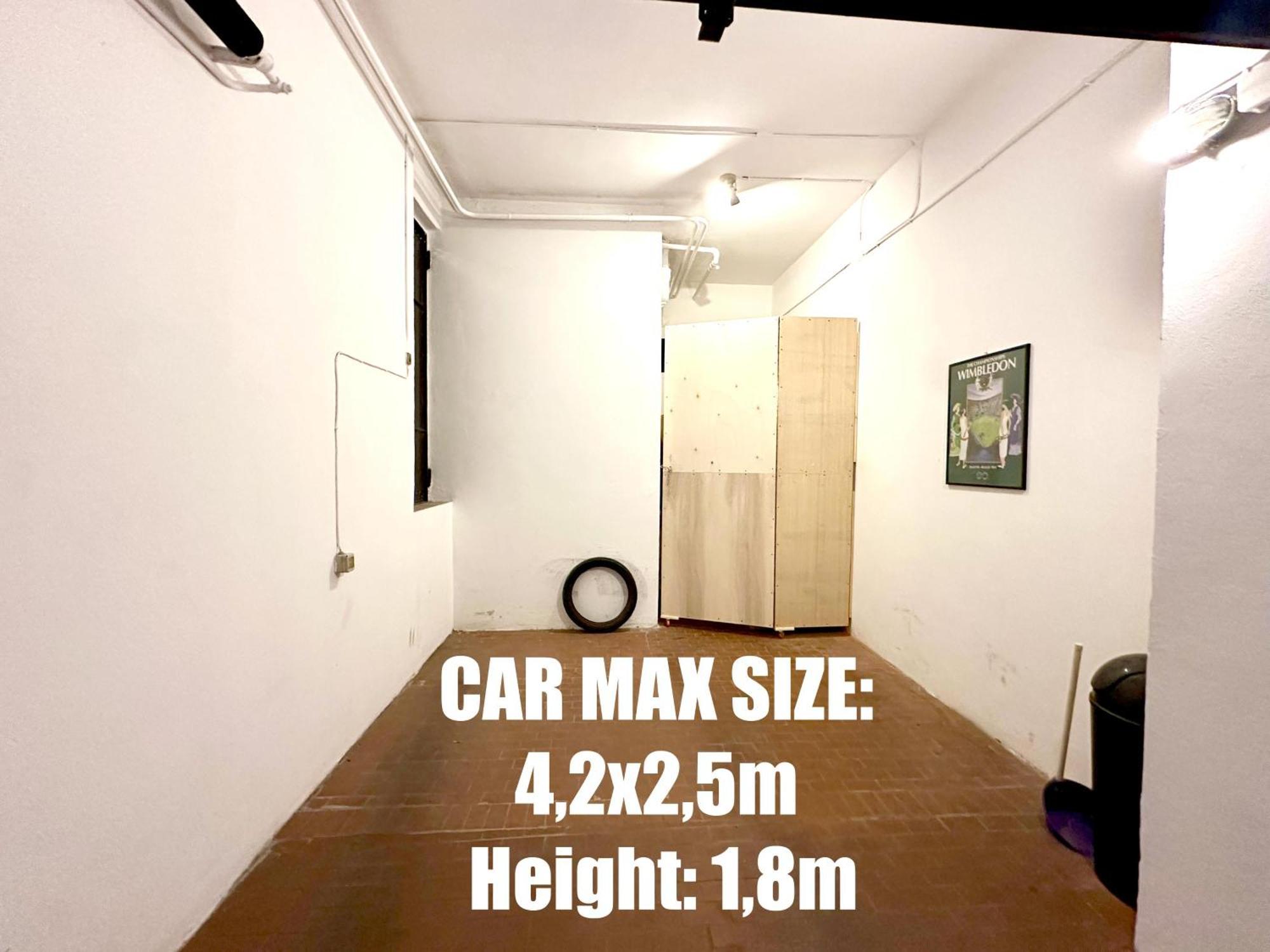 Roomy Flat With Garage - Porta Romana *
